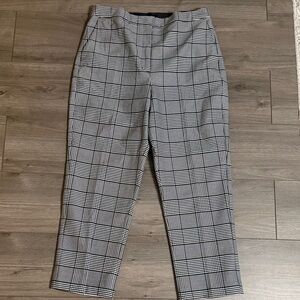 Express Black and White Plaid Women's Cropped Pants